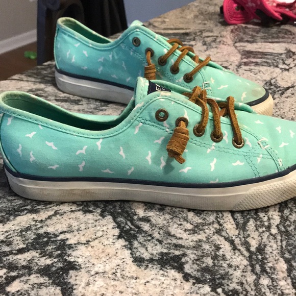 Sperry top sider in mint with white birds - Picture 2 of 5